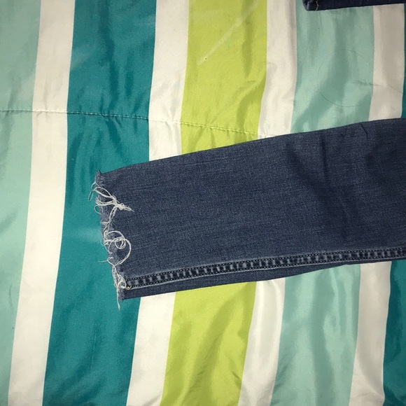 Hollister Jeans - Picture 6 of 7